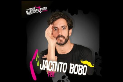 Imagen del espectáculo teatral 'Lavar, marcar y enterrar' en el Teatro Lara