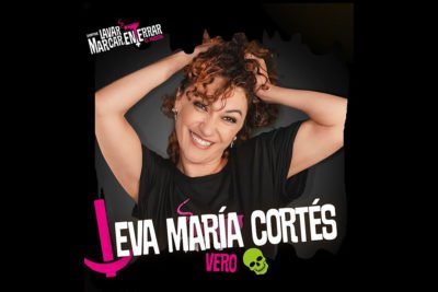 Imagen del espectáculo teatral 'Lavar, marcar y enterrar' en el Teatro Lara
