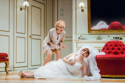 Imagen del espectáculo teatral 'La madre que me parió' en el Teatro Lara