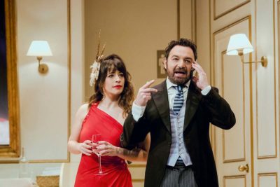 Imagen del espectáculo teatral 'La madre que me parió' en el Teatro Lara