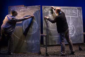 ‘Distancia Siete Minutos’ de Titzina Teatro se despide definitivamente desde las tablas del Teatro del Barrio.
