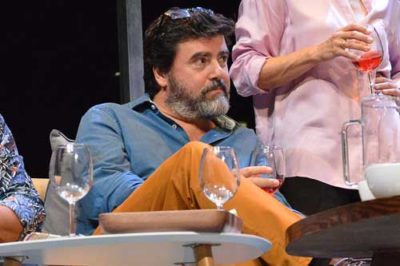 Fernando Soto: «‘Perfectos desconocidos’ refuerza la idea de que el teatro es colectivo».