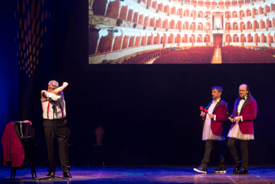 Imagen del espectáculo teatral: 'el sentido del humor: dos tontos y yo'