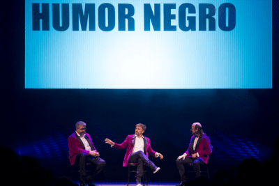 Imagen del espectáculo teatral: 'el sentido del humor: dos tontos y yo'