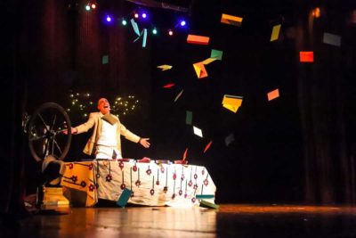 Imagen de El Equilibrista con Mauricio Dayub en los Teatros del Canal