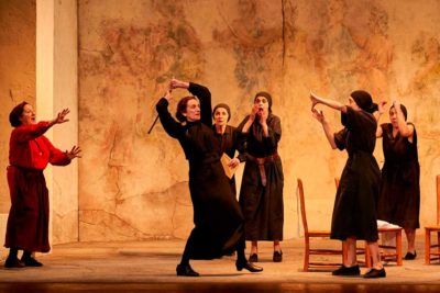 Imagen de 'La casa de Bernarda Alba' de José Carlos Plaza en Teatro Español