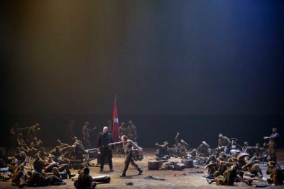 Imagen de 'El ocaso de los dioses' en el Teatro Real