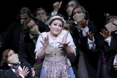 Imagen de 'La Cenerentola' en el Teatro Real