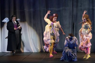 Imagen de 'La Cenerentola' en el Teatro Real