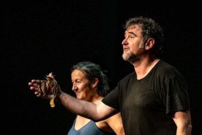 Imagen del espectáculo teatral 'Cabezas de cartel' en el Teatro Lara