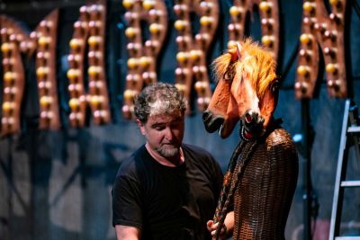 Imagen del espectáculo teatral 'Cabezas de cartel' en el Teatro Lara