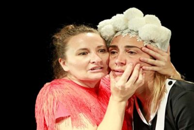 Imagen del espectáculo teatral 'La Política' en Nave 73