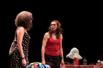 Imagen de Sin reservas en Teatro Tarambana