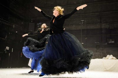 Imagen de Inloca de Ana Vallés en el Teatro María Guerrero