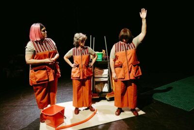 Gana entradas para ‘Las que limpian – As que limpan’ en el teatro Infanta Isabel