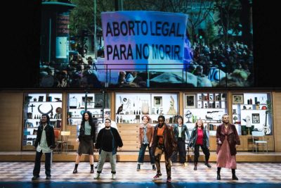Imagen de Lengua Madre de Lola Arias en el Teatro Valle-Inclán