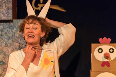 Imagen de La Granja de Ana Isabel Gallego y Ángel Sánchez en el Teatro Valle-Inclán