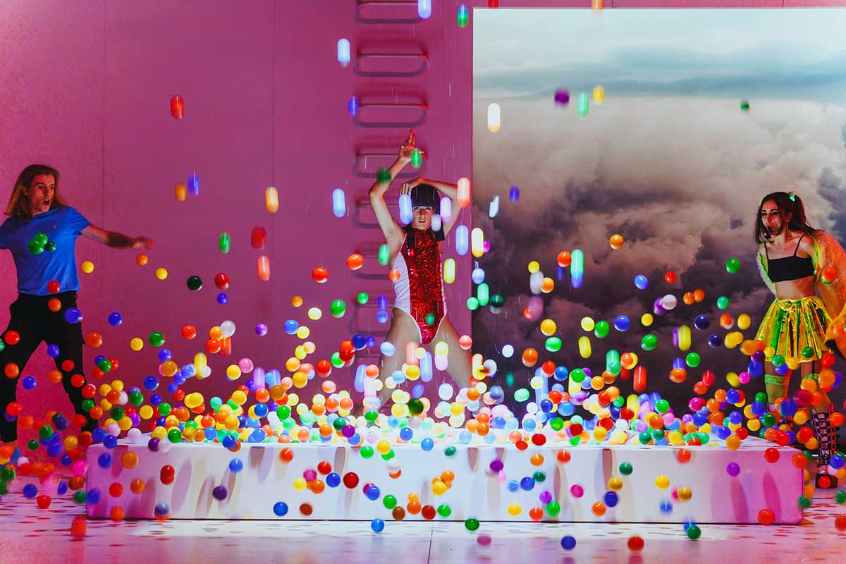 Imagen de Blast de Andrea Jiménez y Noemi Rodríguez en el Teatro María Guerrero