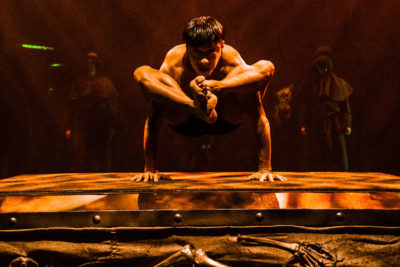 'Bacanal' es la quinta entrega del El circo de los horrores.