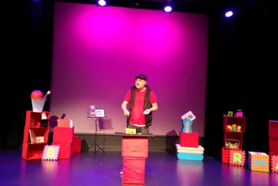 Imagen promocional de 'La habitación mágica' del Mago Iván Santacruz