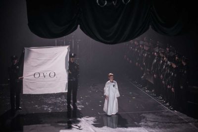 Imagen de 'Bros' de Romeo Castellucci en Teatro Conde Duque