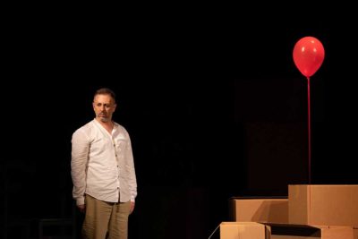 Imagen de ' La cápsula' de Diego Casado Rubio