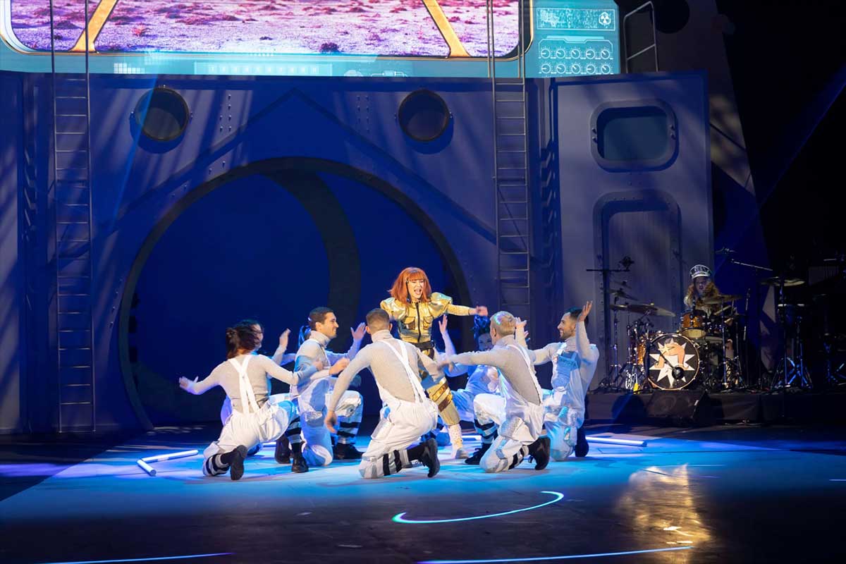 Imagen de 'Circo Price en Navidad: La vuelta al mundo de Cometa' en el Teatro Circo Price