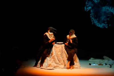 Imagen de 'Islas desiertas' de Artesa Cía