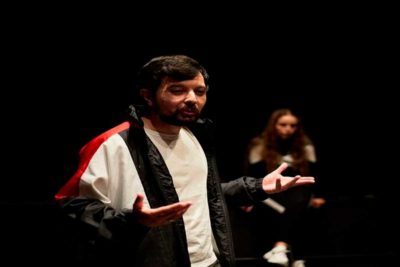 Imagen de 'La infamia de matar a una gaviota' en Sala Bululú