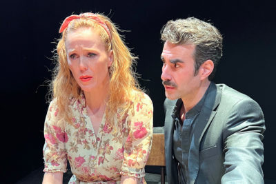 Imagen del espectáculo teatral 'La Coartada' en el Teatro Bellas Artes