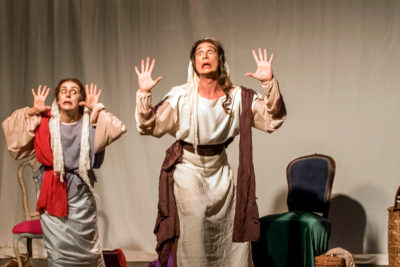 Imagen del espectáculo teatral 'En Sevilla hay que morí' en el Teatro Lara