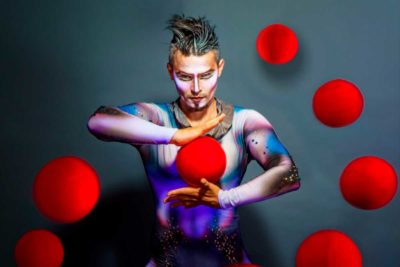 Imagen de 'Festival Internacional de Magia: Magia de cerca' en el Teatro Circo Price