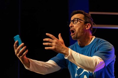Imagen de Like, el musicapp en el Teatro Alfil