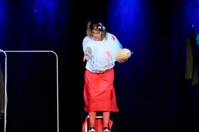 Imagen de 'Muerte accidental de una payasa' de Angosta di Mente