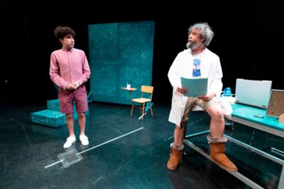 Imagen del espectáculo teatral 'Ondas gravitacionales' en la Sala Mirador