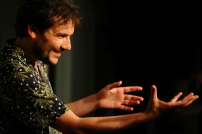 Imagen de Héctor Urién: Luces de bohemia en el Teatro Café taberna Alabanda