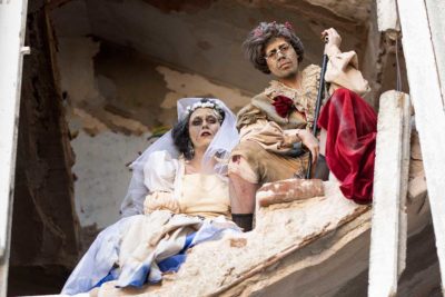 Imagen de 'Dolores, con las alas del amor salté la tapia' de Selu Nieto