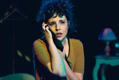 Imagen del espectáculo teatral 'Mia' en el Teatro Nueve Norte