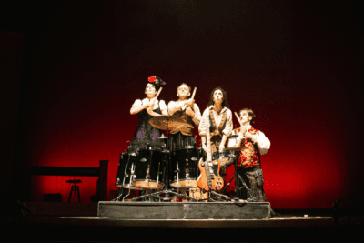 Imagen de Paüra de La Compañía Lucas Escobedo