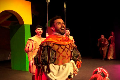 Imagen del espectáculo teatral 'Los figurantes' en el Teatro Fígaro Adolfo Marsillach