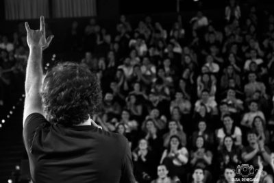 Imagen del espectáculo teatral 'Artesanal' de Nicolás de Tracy en el Teatro Fígaro Adolfo Marsillach