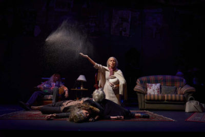 Imagen del espectáculo teatral de El Tricicle 'Forever Young' en el Teatro Cofidis Alcázar