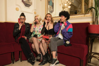 Imagen del espectáculo teatral 'Me lo dijeron mil veces' en el Teatro Lara