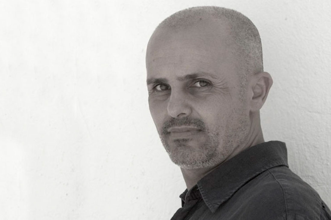 Imagen del dramaturgo y poeta José Mateos