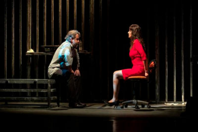 Imagen del espectáculo teatral 'Palabras encadenadas' en el Teatro Bellas Artes