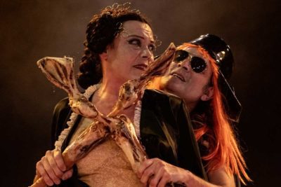 Imagen de 'Coronada y el toro' de Rakel Camacho