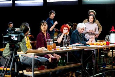 Imagen de Entre chien et loup de Christiane Jatahy en el Teatro María Guerrero