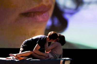 Imagen de Entre chien et loup de Christiane Jatahy en el Teatro María Guerrero