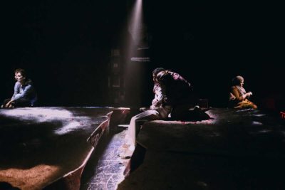 Imagen de 400 días sin luz en el Teatro Valle-Inclán