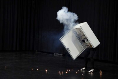 Imagen de Miet Warlop: After All Springville. Disasters and amusement parks en los Teatros del Canal